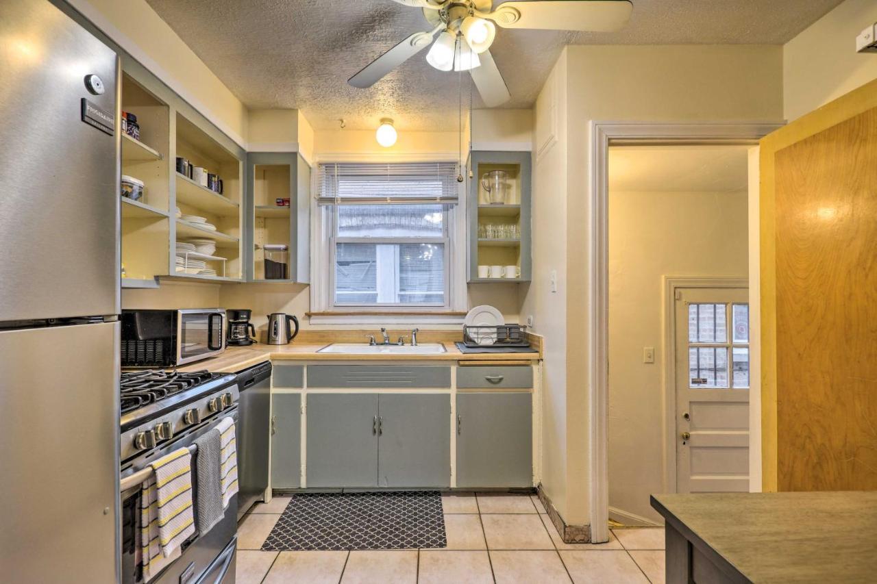 With Spacious Yard 14 Mi To Dtwn Casa vacanze